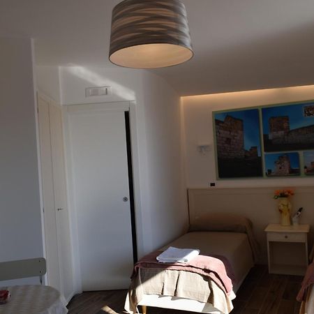 Domus Al Corso Con Servizio B&B Canosa di Puglia Eksteriør billede