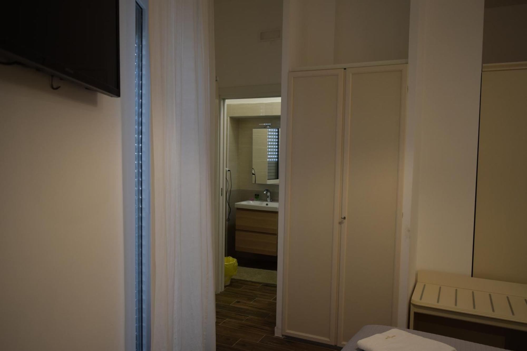 Domus Al Corso Con Servizio B&B Canosa di Puglia Eksteriør billede