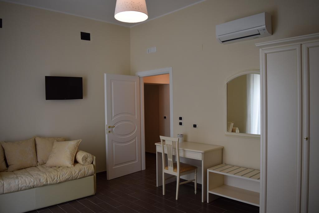 Domus Al Corso Con Servizio B&B Canosa di Puglia Værelse billede