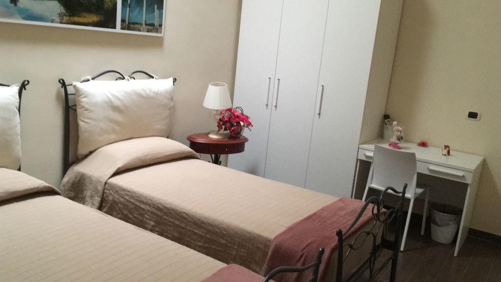 Domus Al Corso Con Servizio B&B Canosa di Puglia Eksteriør billede
