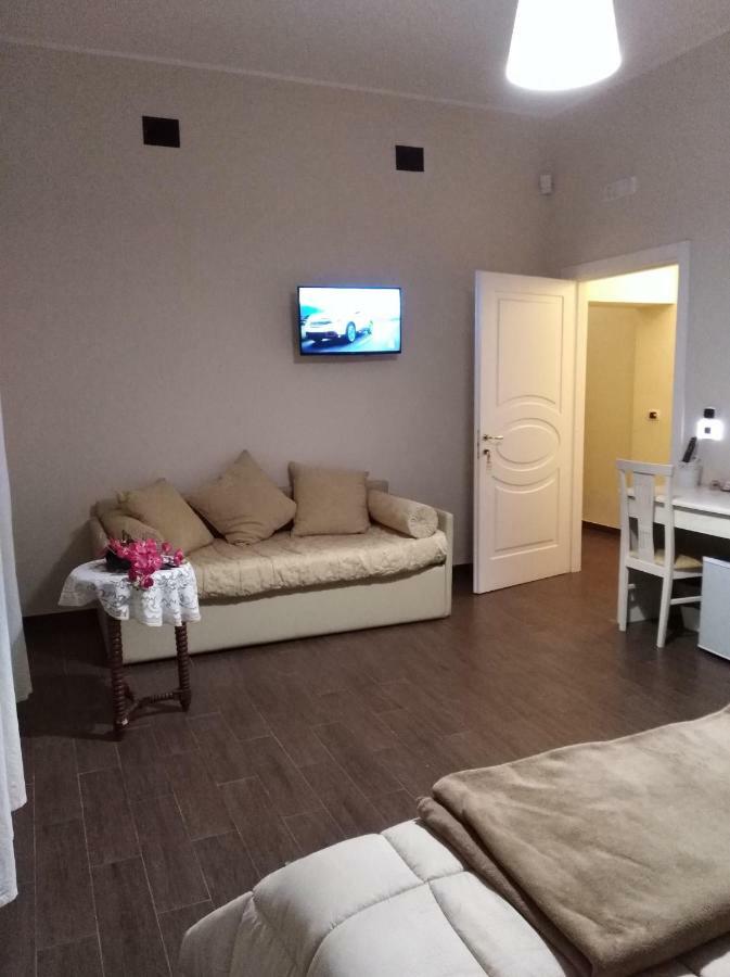 Domus Al Corso Con Servizio B&B Canosa di Puglia Eksteriør billede